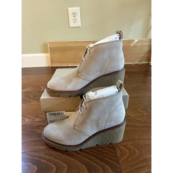 Clarks Clarkford DBT Women's 6 M Sand Suede Wedge Heels Closed Toe NEW Lace Up - Picture 2 of 9